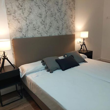 Hostal Garden Rous Paiporta Bagian luar foto