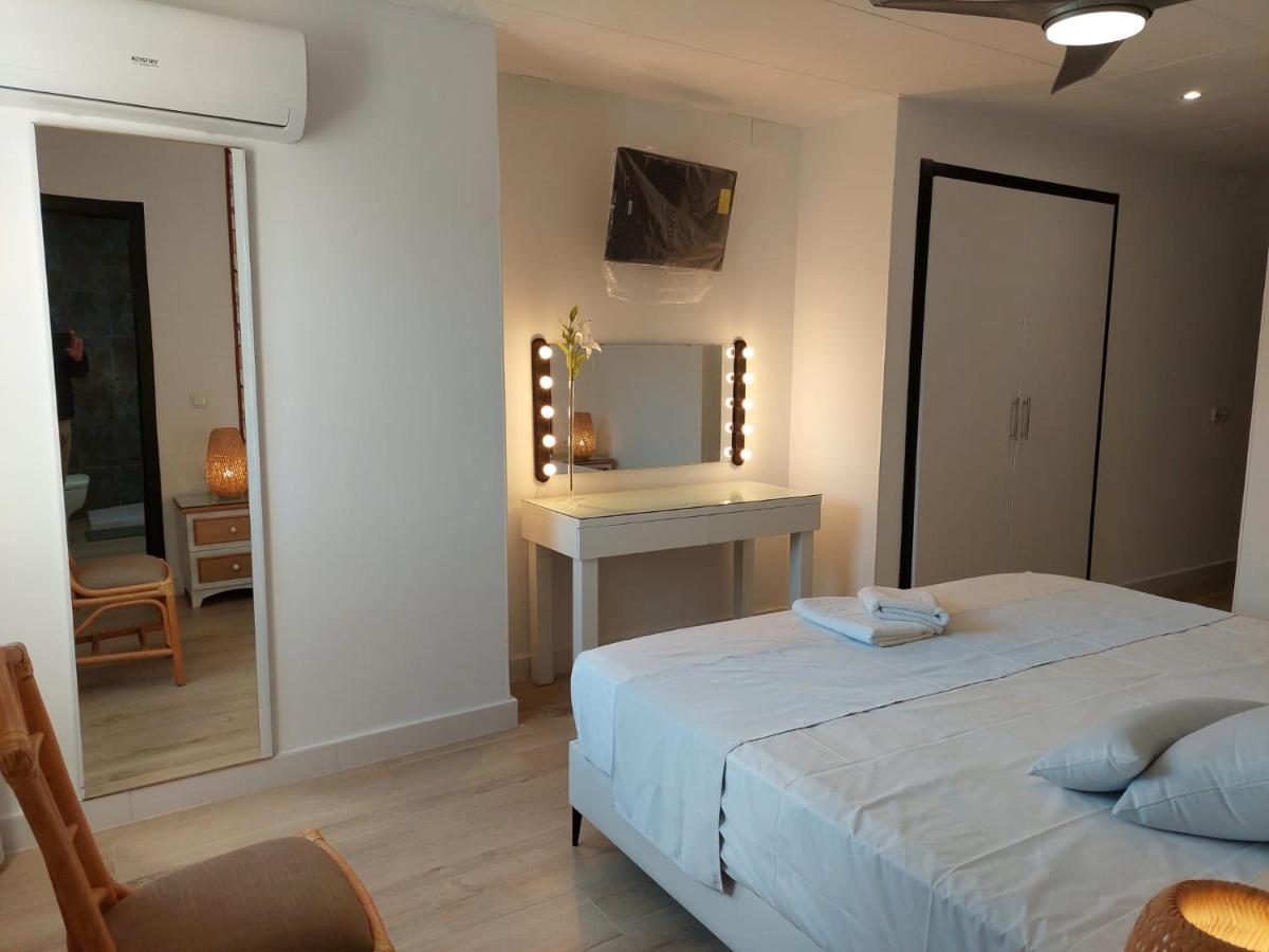 Hostal Garden Rous Paiporta Bagian luar foto