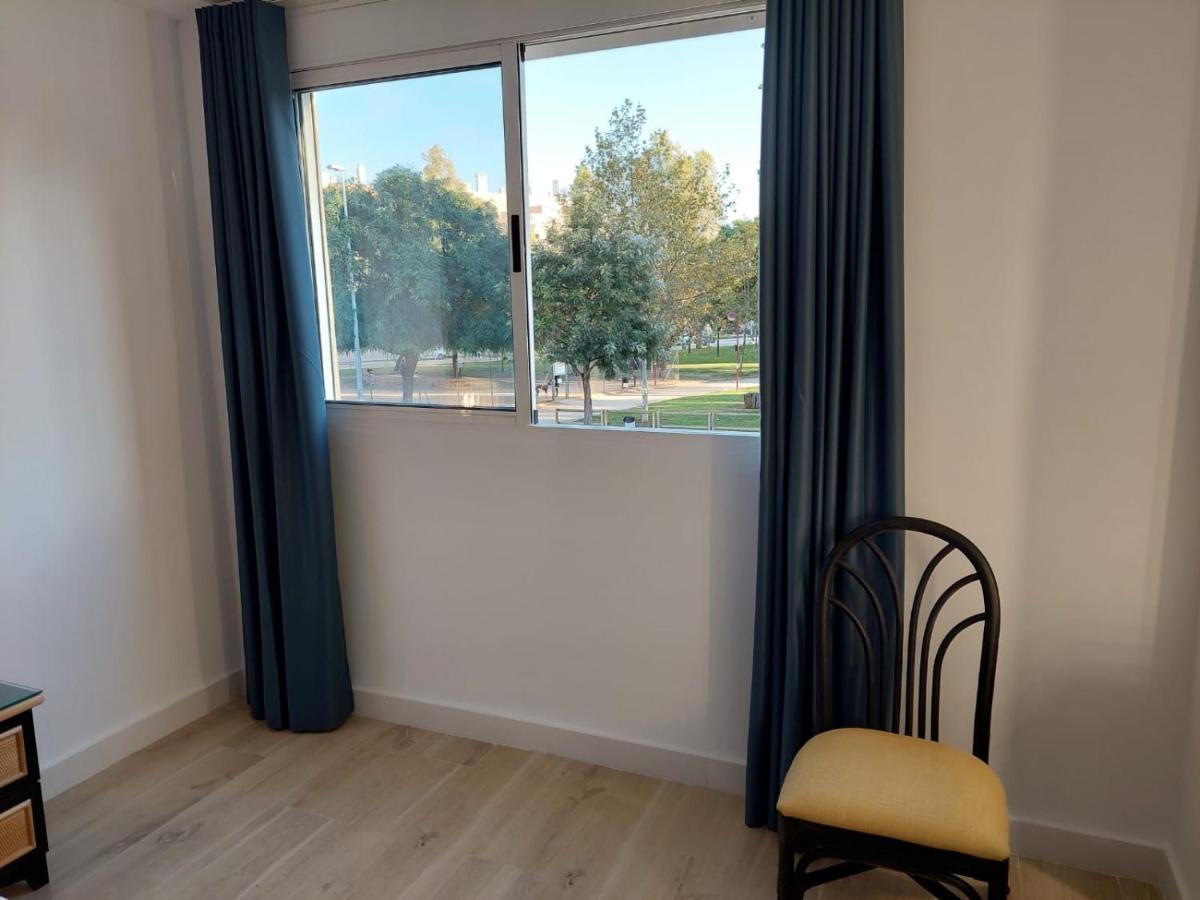 Hostal Garden Rous Paiporta Bagian luar foto