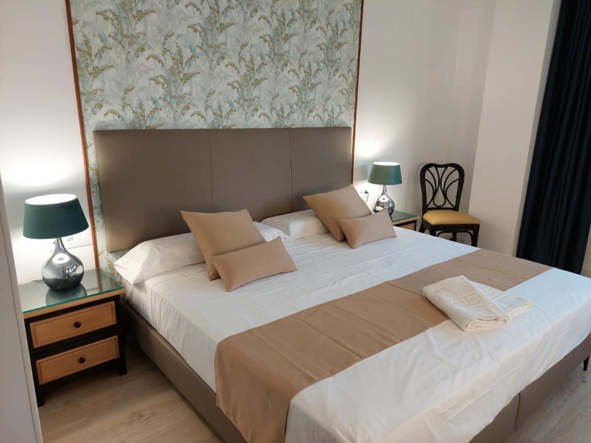 Hostal Garden Rous Paiporta Bagian luar foto