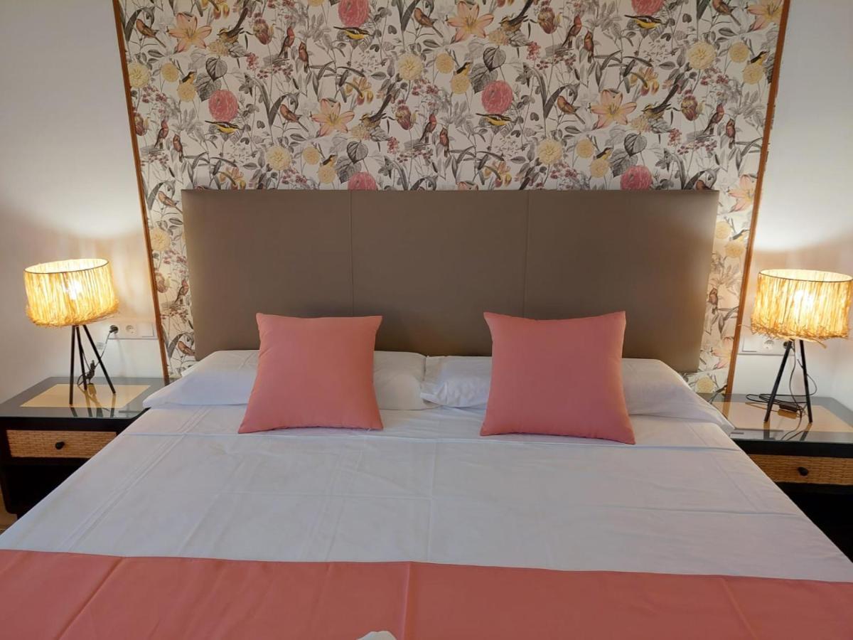 Hostal Garden Rous Paiporta Bagian luar foto
