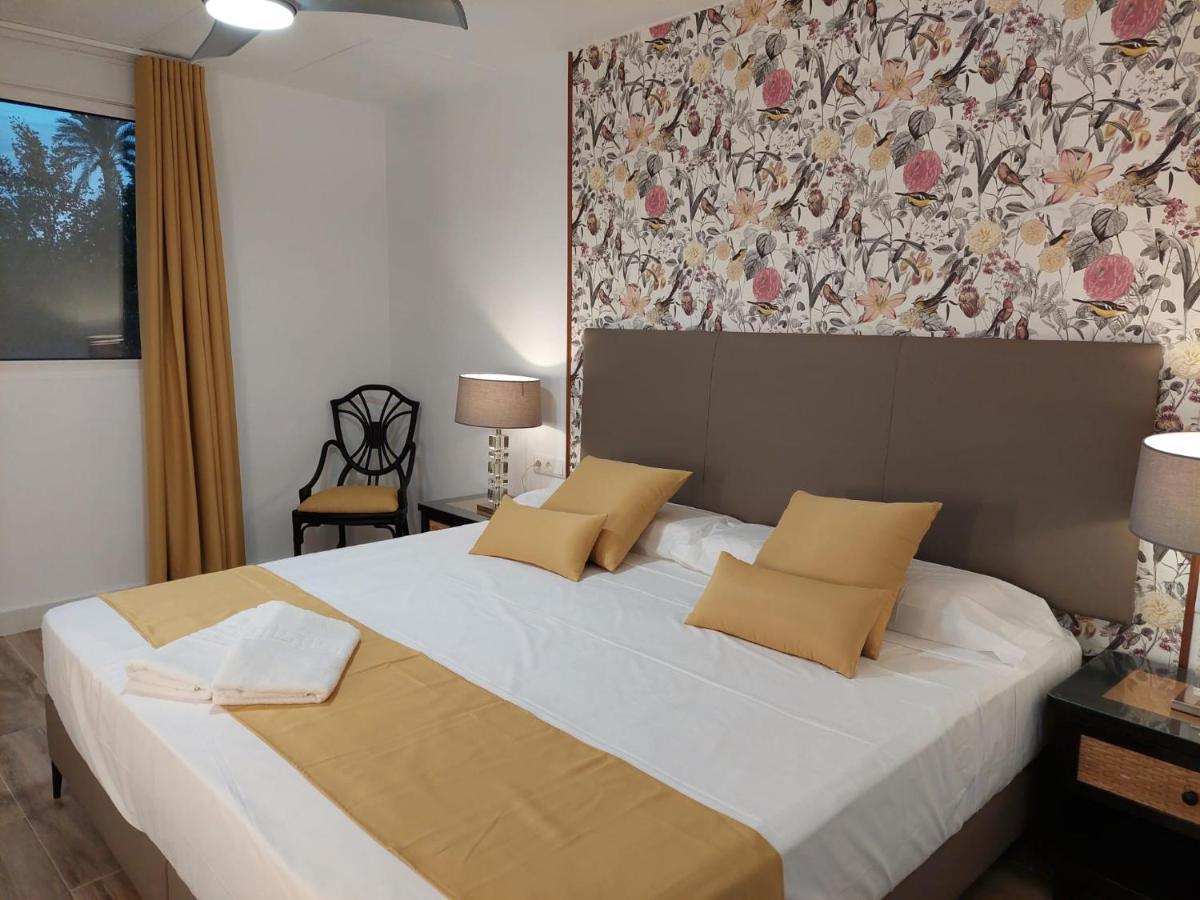 Hostal Garden Rous Paiporta Bagian luar foto