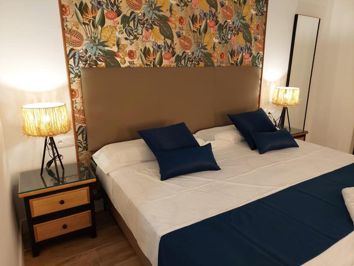 Hostal Garden Rous Paiporta Bagian luar foto