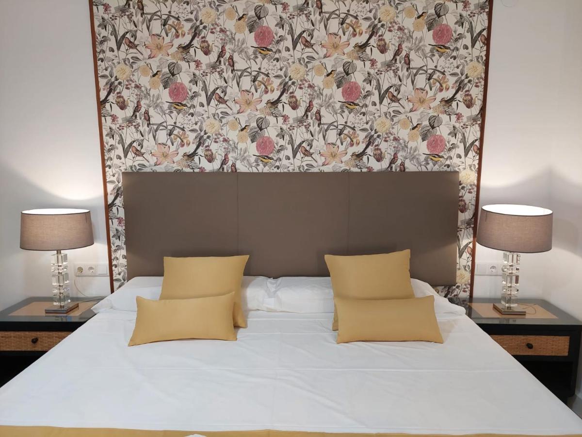 Hostal Garden Rous Paiporta Bagian luar foto