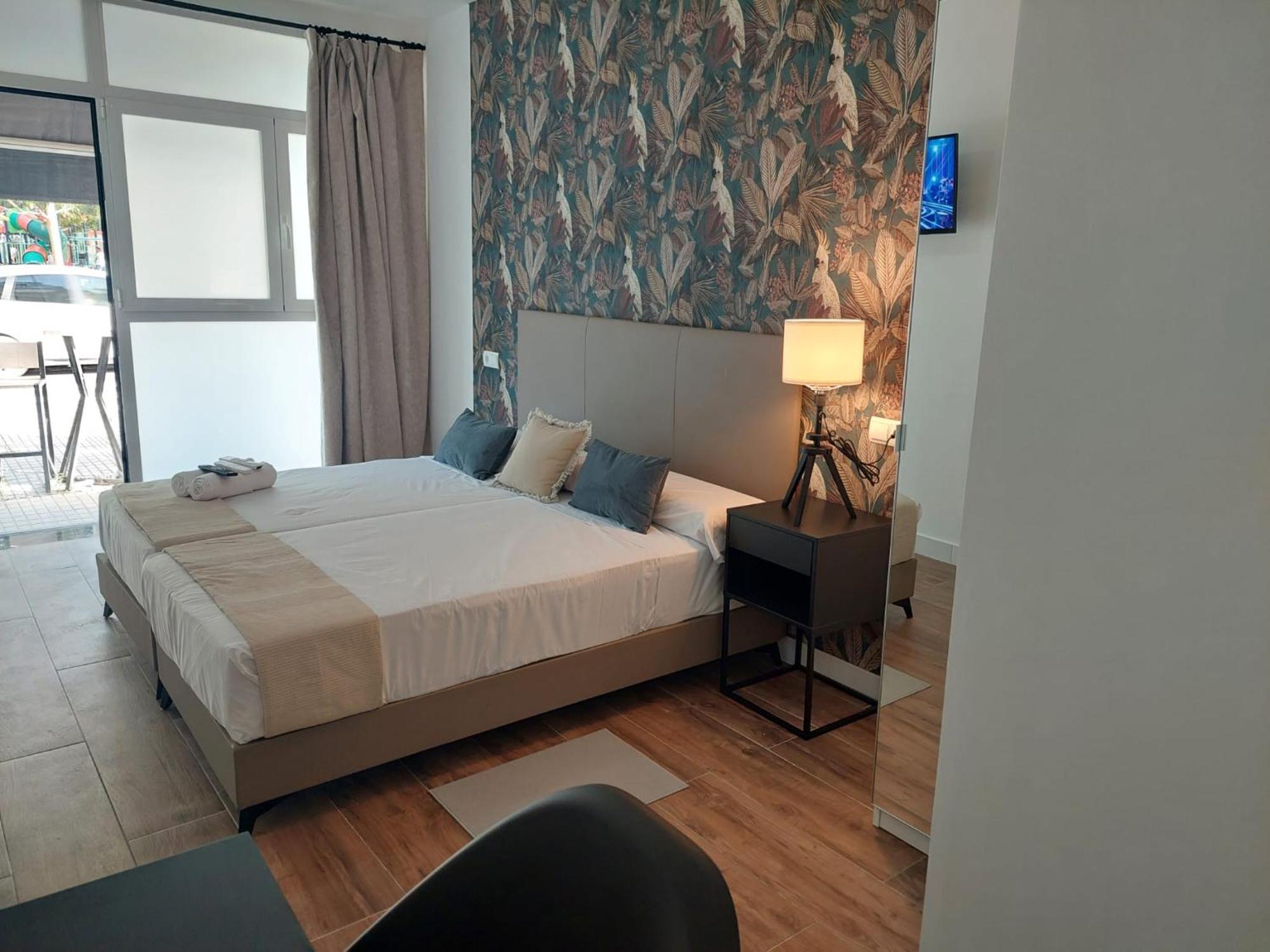 Hostal Garden Rous Paiporta Bagian luar foto