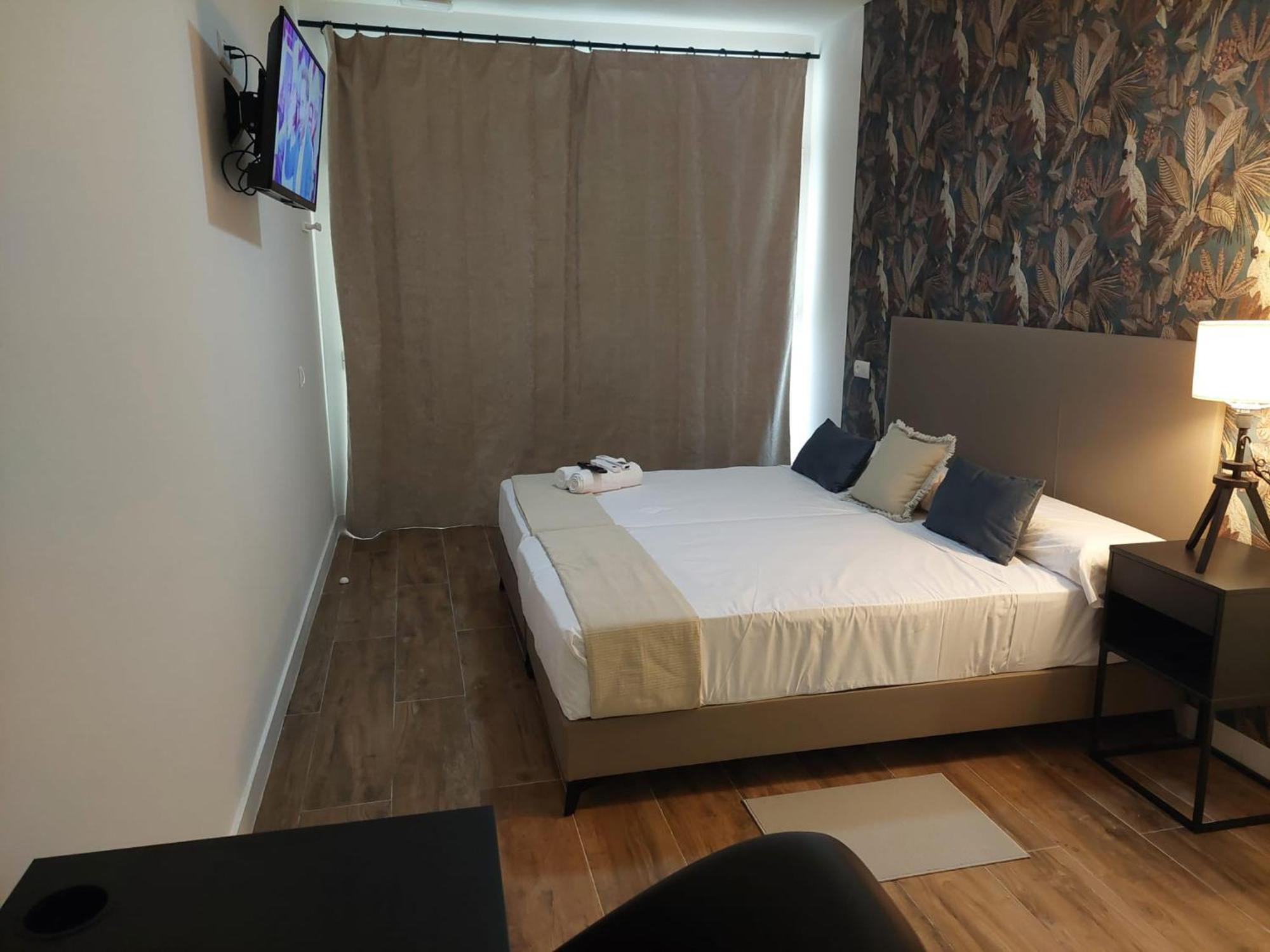 Hostal Garden Rous Paiporta Bagian luar foto